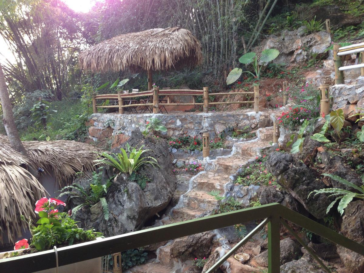 Green Hill Hostel & Tour Ha Giang Dış mekan fotoğraf