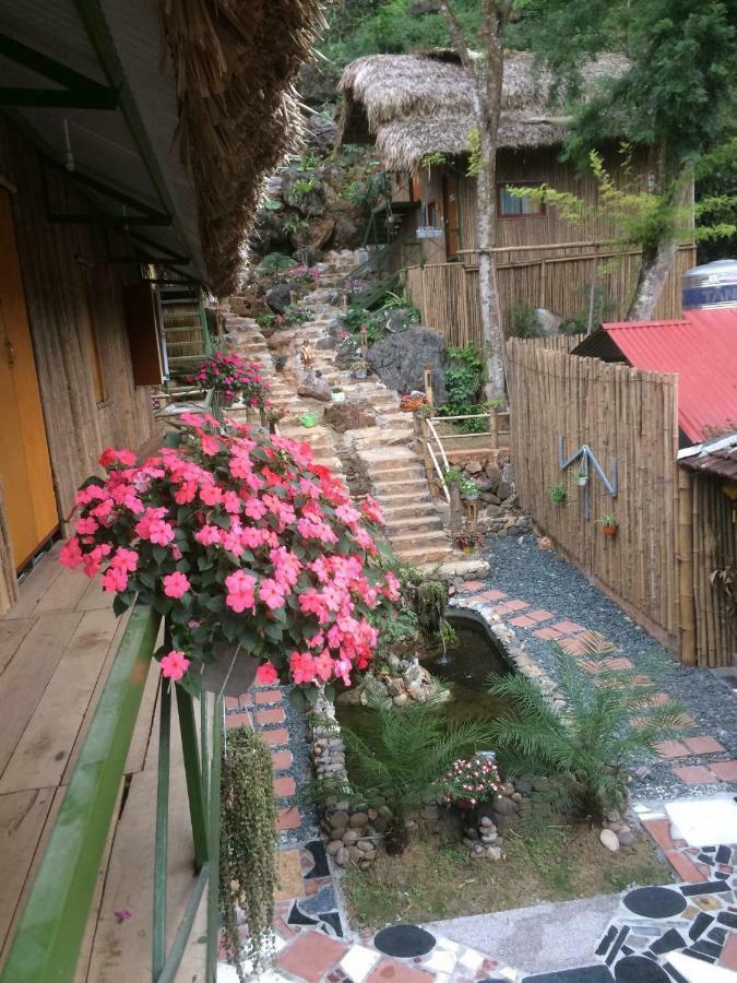 Green Hill Hostel & Tour Ha Giang Dış mekan fotoğraf